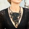 Ghislaine Garcin - Plastron Réglisse Ghislaine Garcin